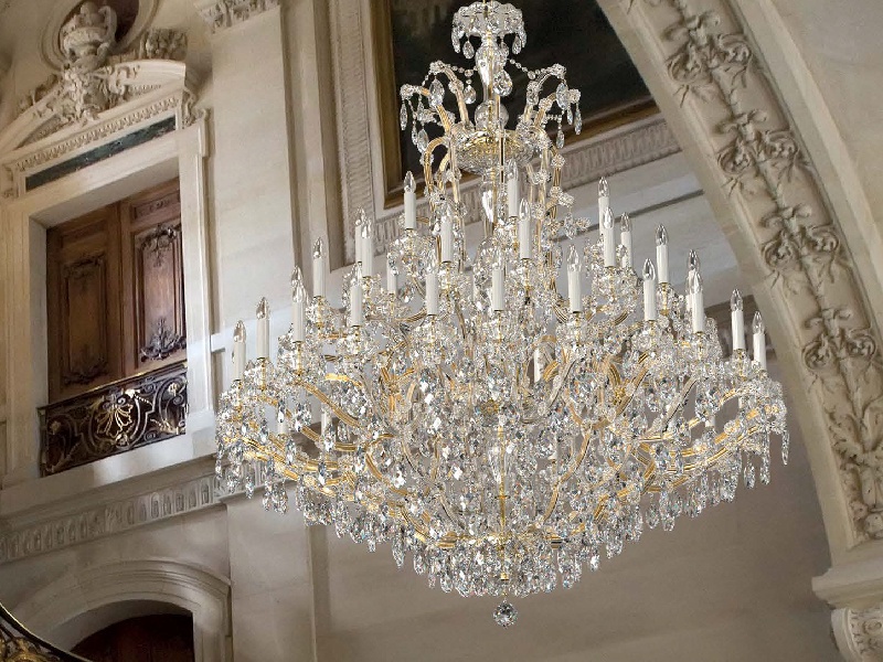 ĐÈN CHÙM TRANG TRÍ PHA LÊ